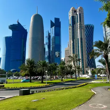 qatar-doha-west-bay-skyline