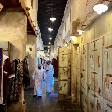 qatar-doha-Souq-Waqif-local
