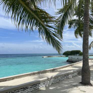 maldive-nika-island-resort-relaxing