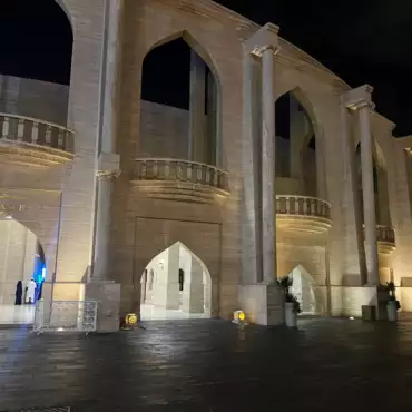 qatar-doha-Katara-Cultural-Village-entrance