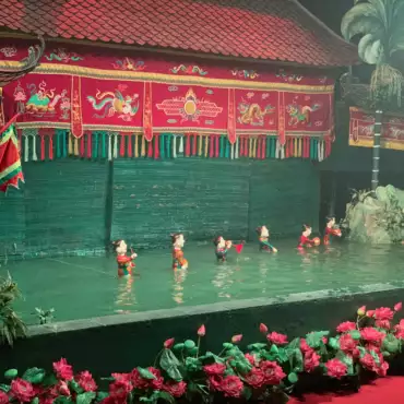 vietnam-hanoi-marionette-sull-acqua