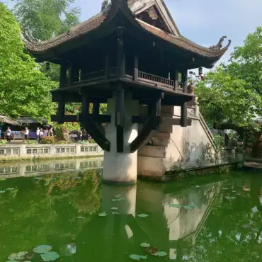 vietnam-hanoi-pagoda-pilastro-unico