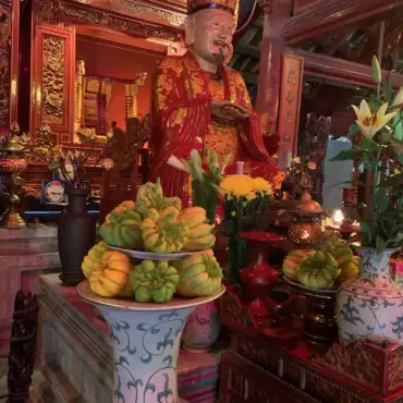 vietnam-hanoi-tempio-letteratura-offerte