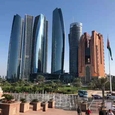 abu-dhabi-emirati-arabi