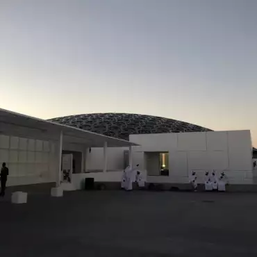 abu-dhabi-emirati-arabi-louvre-museum