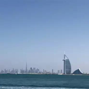 dubai-emirati-arabi-skyline-burj-al-arab