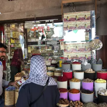 dubai-emirati-arabi-spezie-mercato