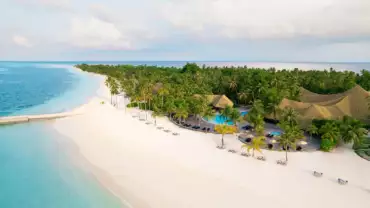 Kuredu-main-pool-aerial