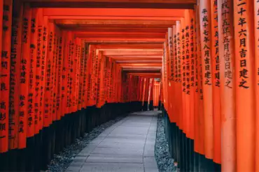 giappone-fushimi-inari-kyoto-viaggio-in-compagnia